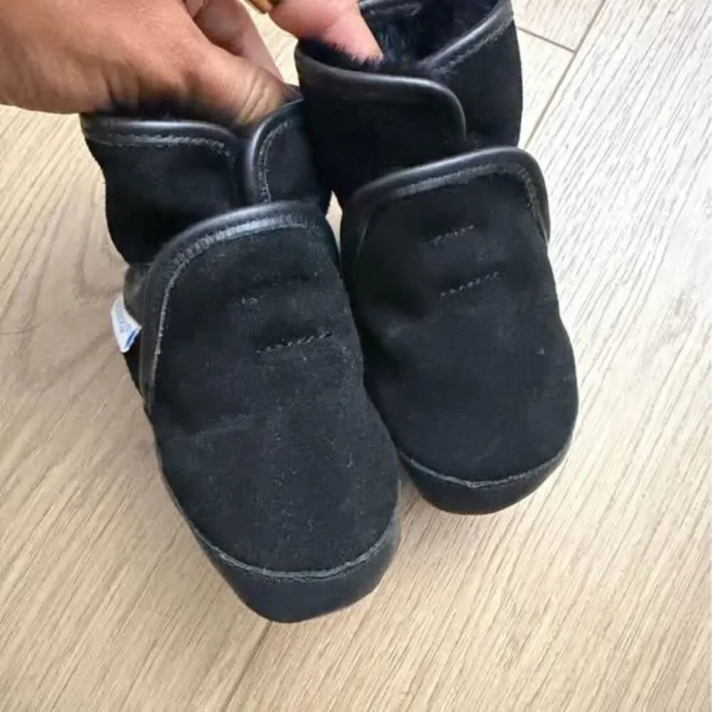 Robeez Baby Boots 6-12 months